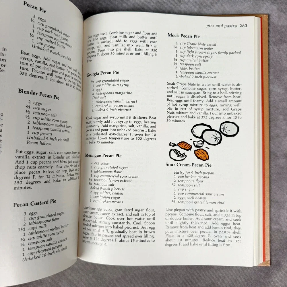 Southern Living Our Best Recipes Cookbook 1970's Vintage Hardcover Tan Retro